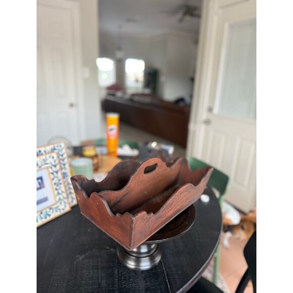 Antique Wooden Divided Caddy with Scalloped Edges – Rustic Farmhouse Organizer - Picture 4 of 5